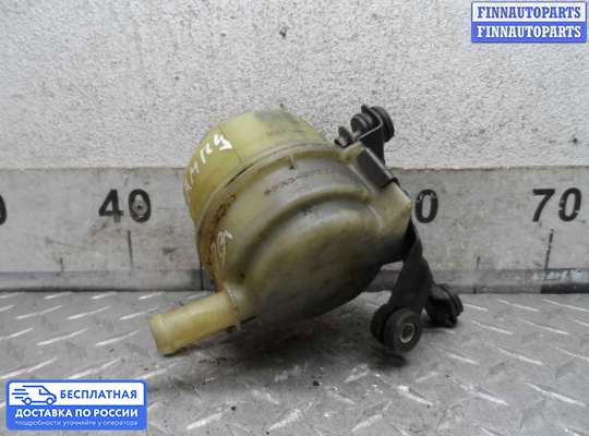 Бачок гидроусилителя на Toyota Camry XV40