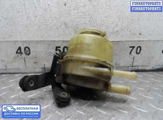 Бачок гидроусилителя на Toyota Camry XV40