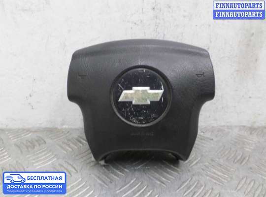Подушка безопасности водителя (AirBag) на Chevrolet Trailblazer I (GMT800)