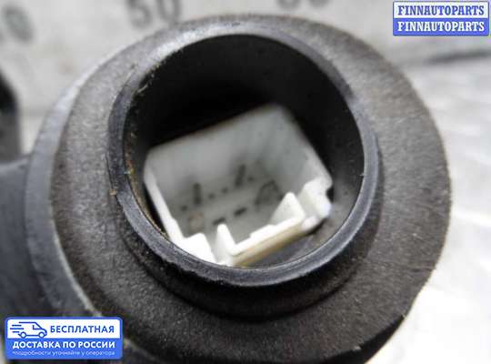 Замок боковой двери на Toyota Camry XV40