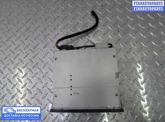 CD-чейнджер на Volkswagen Phaeton (3D)