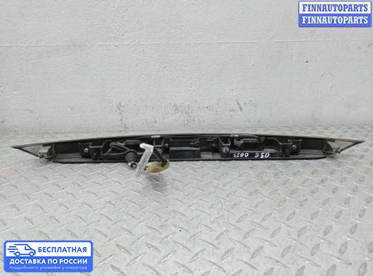 Планка подсветки номера на Infiniti Q50 (V37)