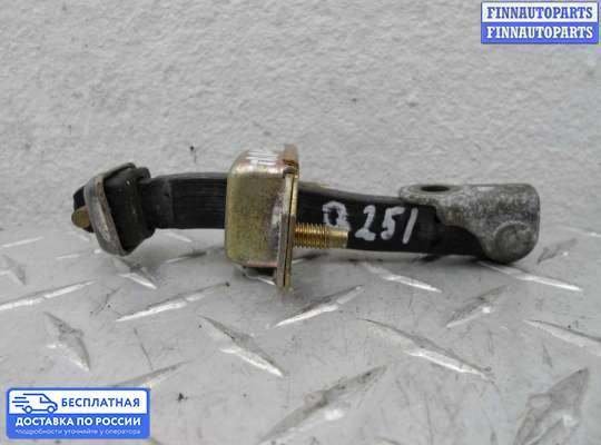 Ограничитель двери на Subaru Tribeca