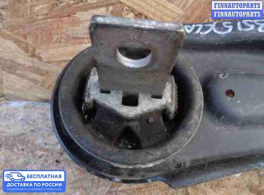 Рычаг подвески на Mercedes-Benz CLA (C117)