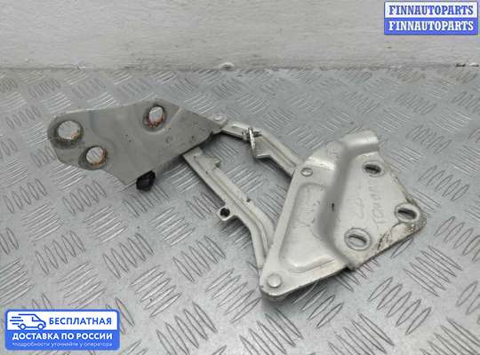 Петля капота на Volkswagen Touareg I (7L)