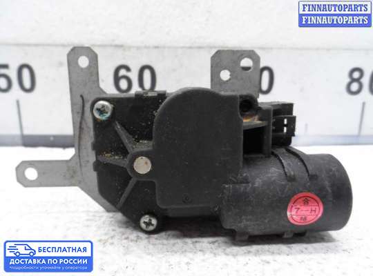 Моторчик заслонки печки на Nissan Primera (P11)