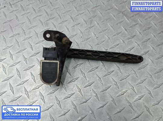 Датчик дорожного просвета на Mercedes-Benz S (W222)