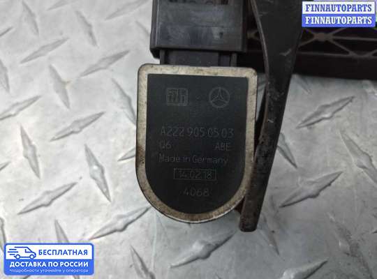 Датчик дорожного просвета на Mercedes-Benz S (W222)