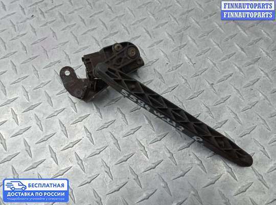 Датчик дорожного просвета на Mercedes-Benz S (W222)