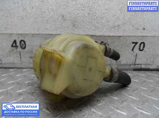 Бачок гидроусилителя на Toyota Camry XV40