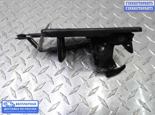 Замок капота на Volkswagen Phaeton (3D)