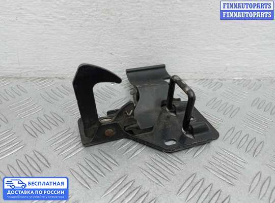 Замок капота на Volkswagen Touareg I (7L)