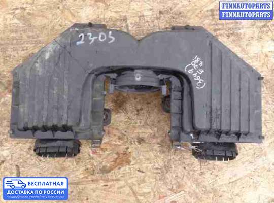 Корпус воздушного фильтра на BMW X5 (E70)