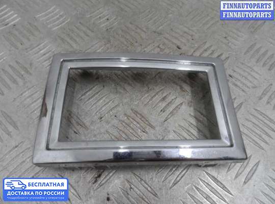 Консоль салона на Chrysler 300C I (LX)