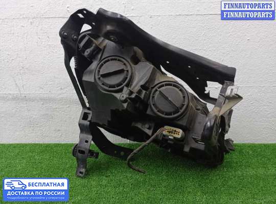 Фара передняя на Mercedes-Benz C (W204)