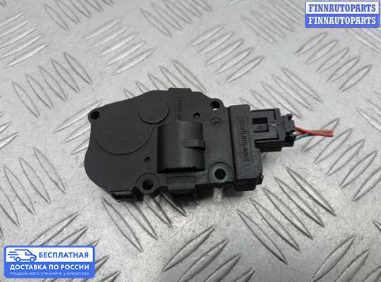 Моторчик заслонки печки на BMW X5 (E70)