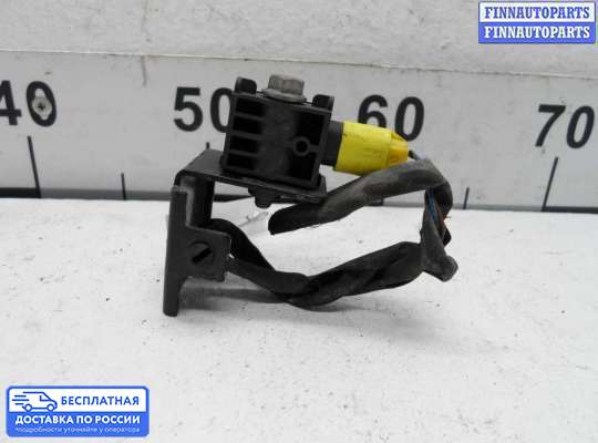 Датчик удара (Airbag) на Mercedes-Benz S (W221)