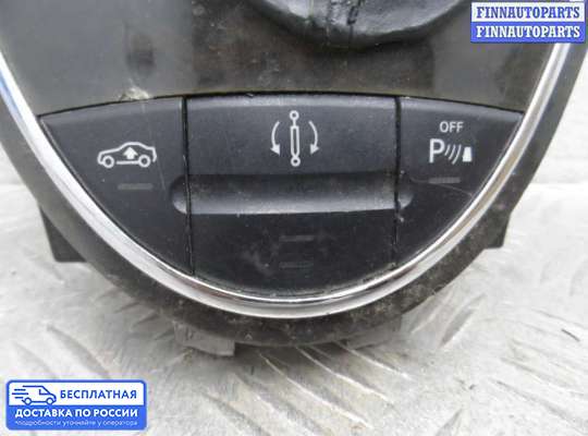 Консоль салона на Mercedes-Benz CLS (C219)