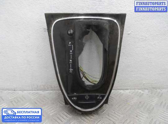 Консоль салона на Mercedes-Benz CLS (C219)