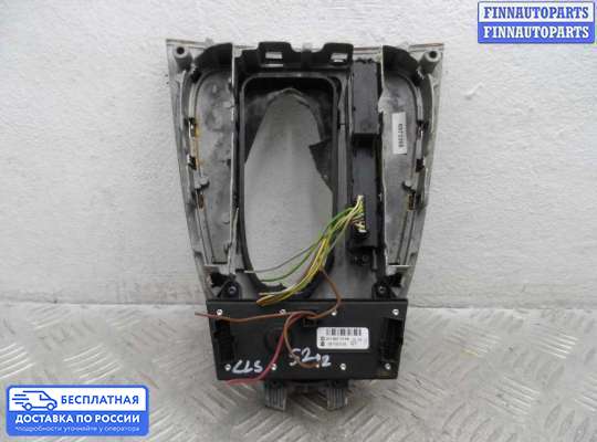 Консоль салона на Mercedes-Benz CLS (C219)