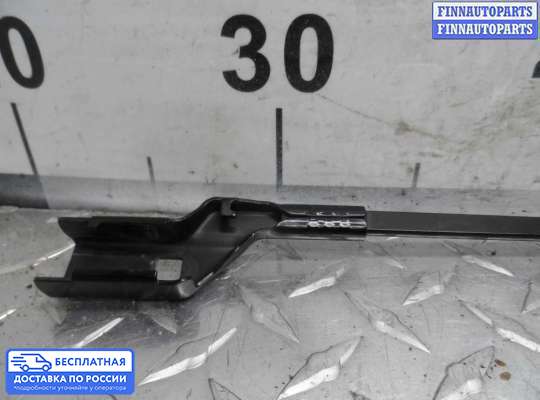 Поводок дворника на Jaguar XE (X760)