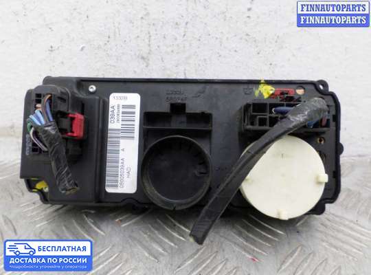 Блок управления печкой на Dodge Caravan IV (RG, RS)