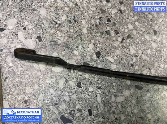 Поводок дворника на Toyota Camry XV40