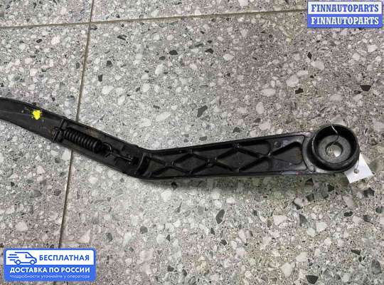 Поводок дворника на Toyota Camry XV40