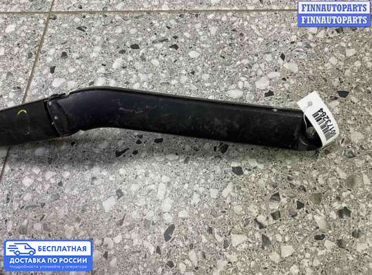 Поводок дворника на Toyota Camry XV40