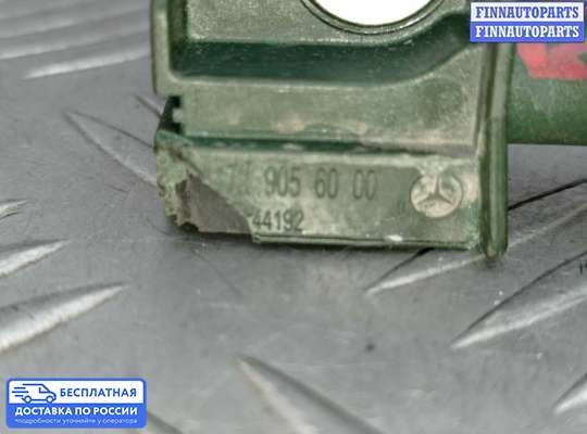 Датчик удара (Airbag) на Mercedes-Benz C (W204)