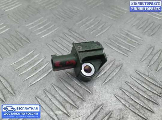 Датчик удара (Airbag) на Mercedes-Benz C (W204)