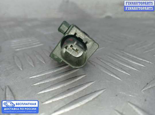 Датчик удара (Airbag) на Mercedes-Benz C (W204)