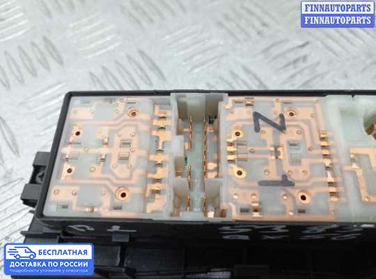 Блок управления стеклоподъёмниками на Infiniti QX56 (JA60)