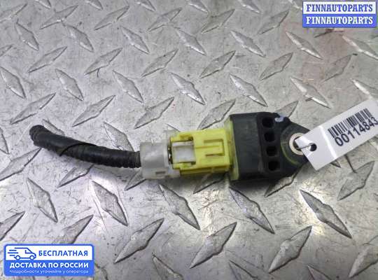 Датчик удара (Airbag) на Toyota Camry XV50