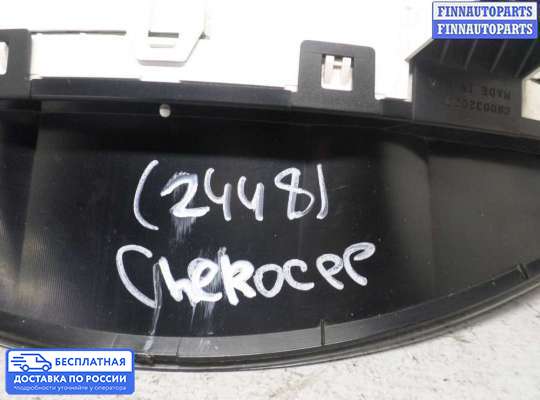 Щиток приборов на Jeep Grand Cherokee III (WK, WH)