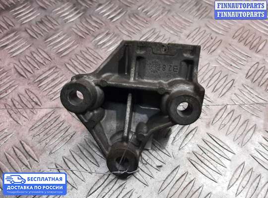 Кронштейн ДВС (лапа) на Volvo XC90