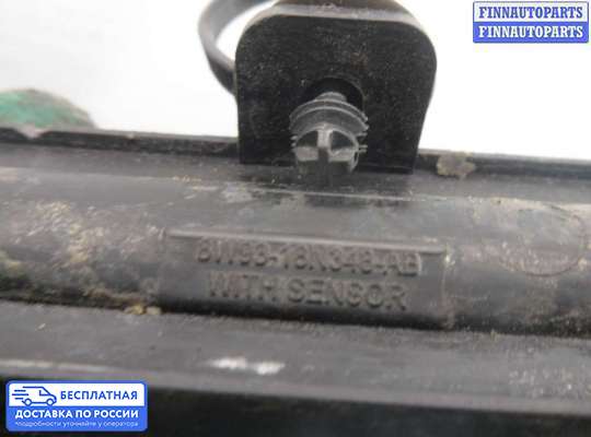 Патрубок (трубка, шланг) на Land Rover Discovery IV