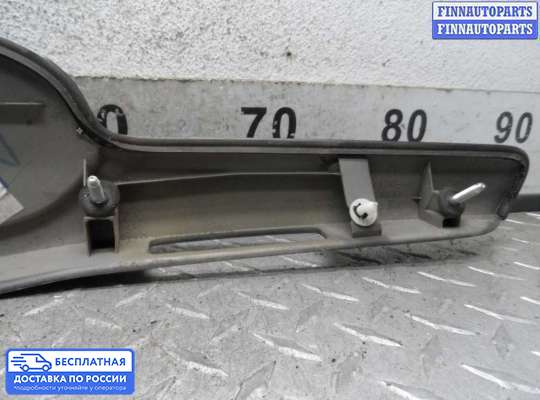 Планка подсветки номера на Toyota Camry XV40