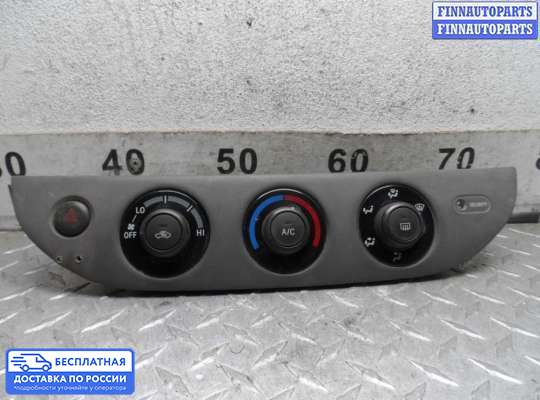 Блок управления печкой на Toyota Camry XV30