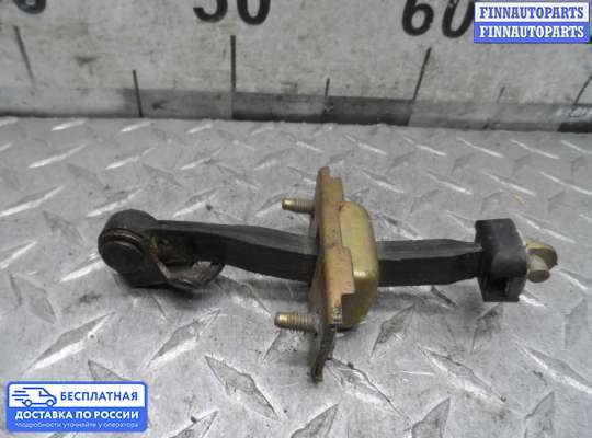 Ограничитель двери на Toyota Camry XV30