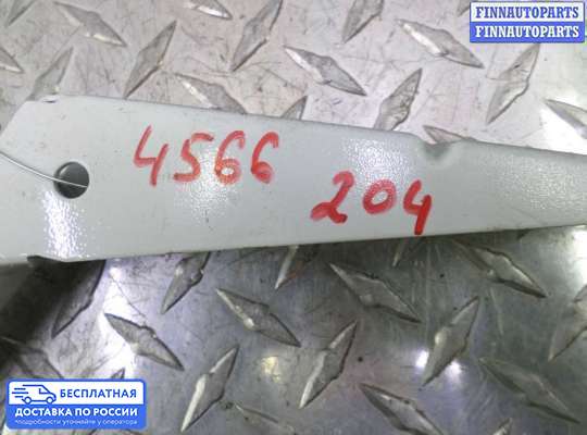 Петля крышки багажника на Mercedes-Benz C (W204)