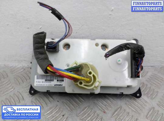Блок управления печкой на Jeep Cherokee II / Liberty (KJ)