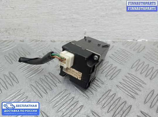 Кнопка аварийной остановки на Toyota Camry XV40
