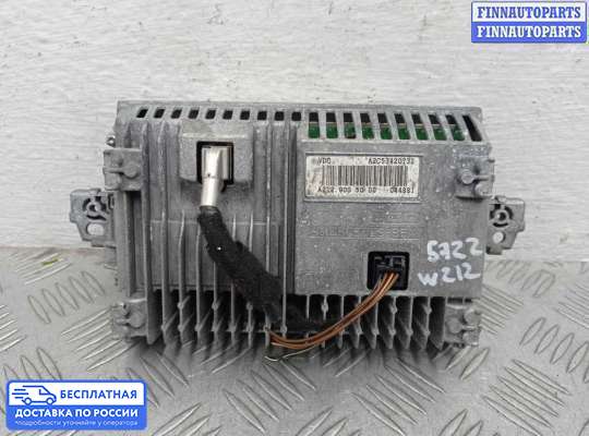 Дисплей бортового компьютера на Mercedes-Benz E (W212)