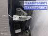 купить Стекло двери передней правой на Hummer H3 2005 - 2010