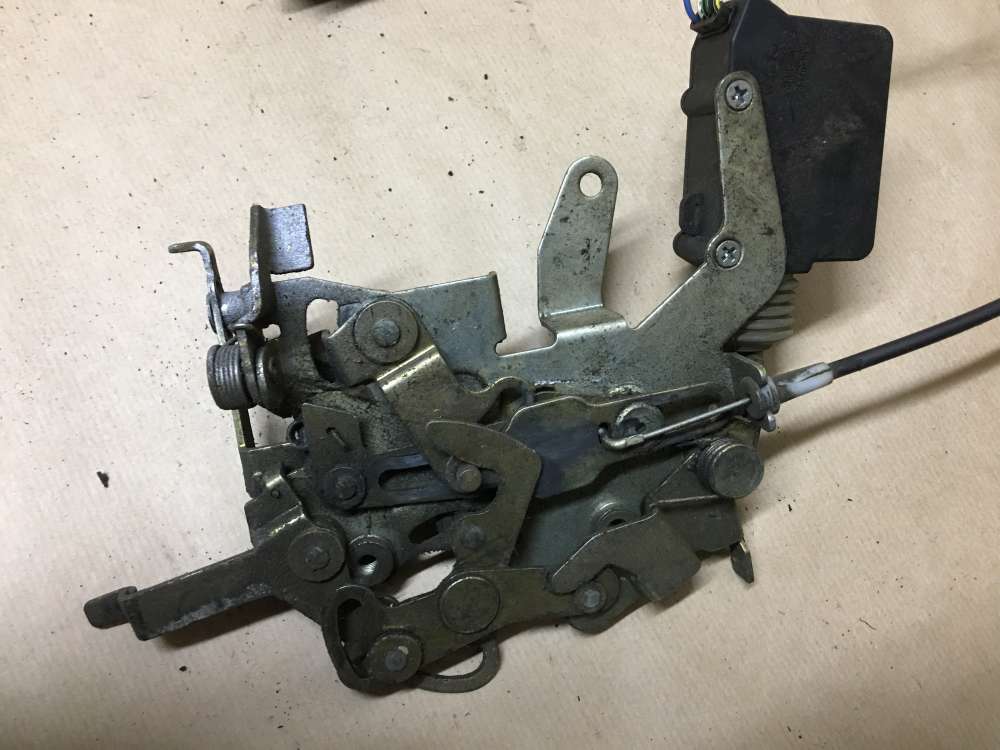 замок боковой двери мерседес вито 638. электронная часть замка боковой двери вито 639. замок двери вито 638. замок задней двери вито 638. Vito 639 замок задней двери.