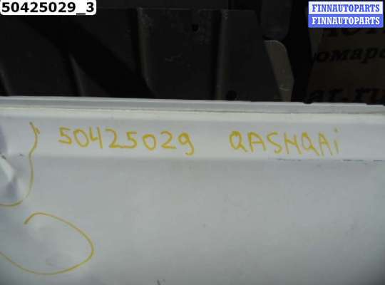 купить Дверь передняя правая на Nissan Qashqai I (J10)
