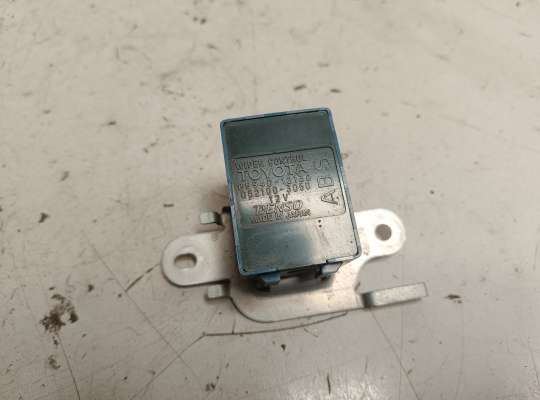 купить Реле стеклоочистителей на Pontiac Vibe