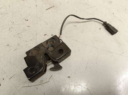 купить Замок капота на Volkswagen Polo Mk5 (6R/6C)