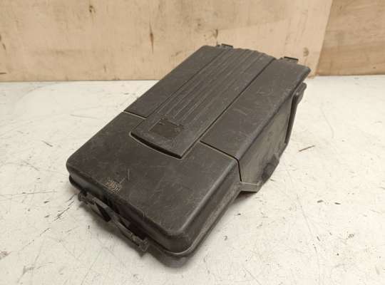 купить Крышка аккумулятора на Volkswagen Tiguan I (5N)